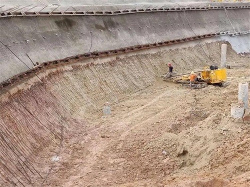 安源基坑边坡加固